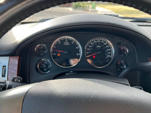 Used 2007 GMC Yukon SLE image 8