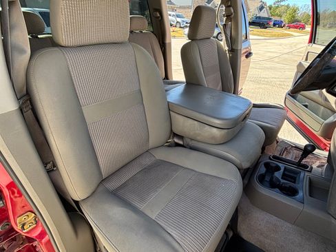 Used 2006 Dodge Ram 2500 Truck SLT image 30