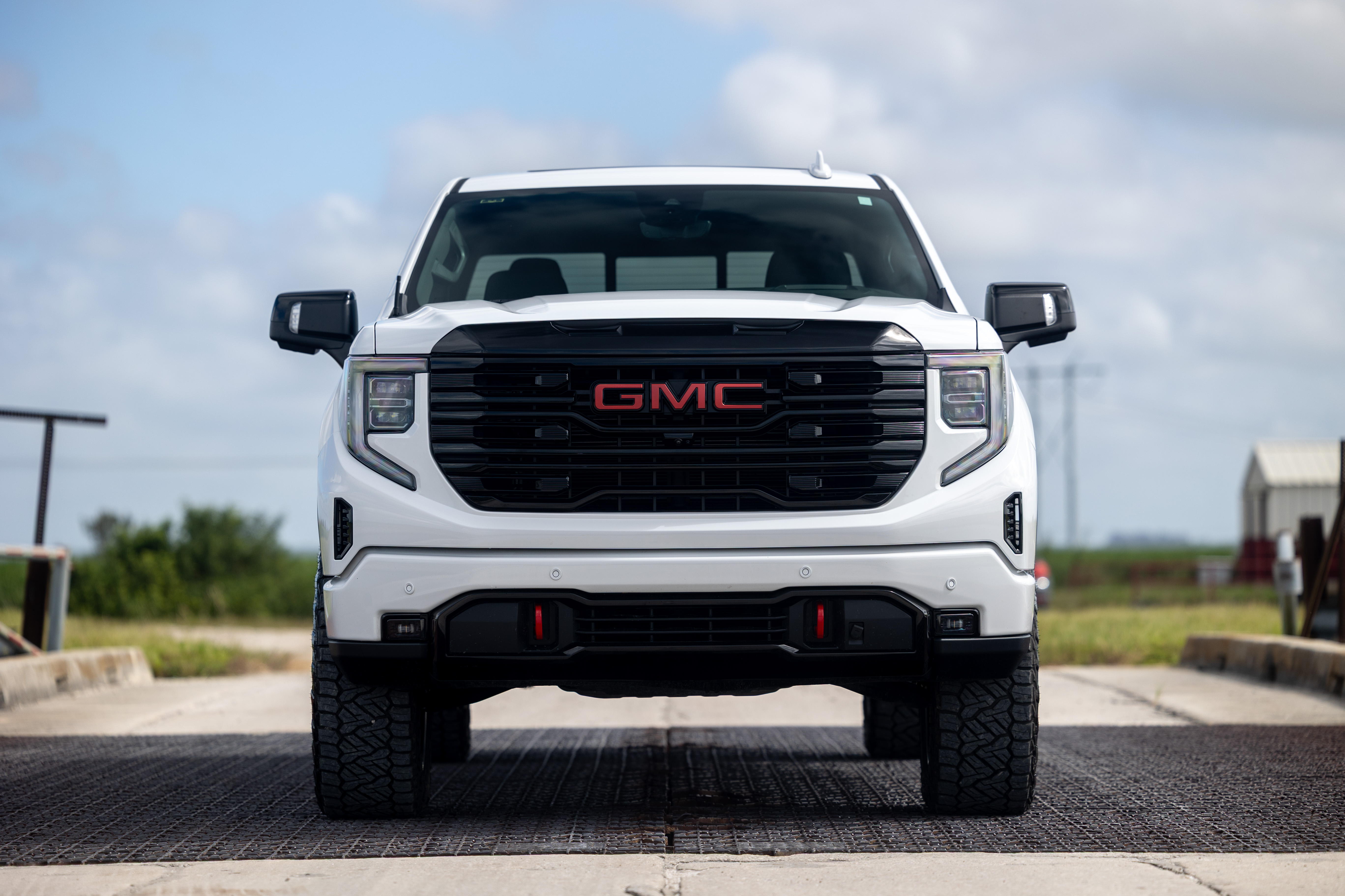Used 2026 GMC Sierra 1500 AT4 w/ AT4 Premium Package AWD/4WD image 2