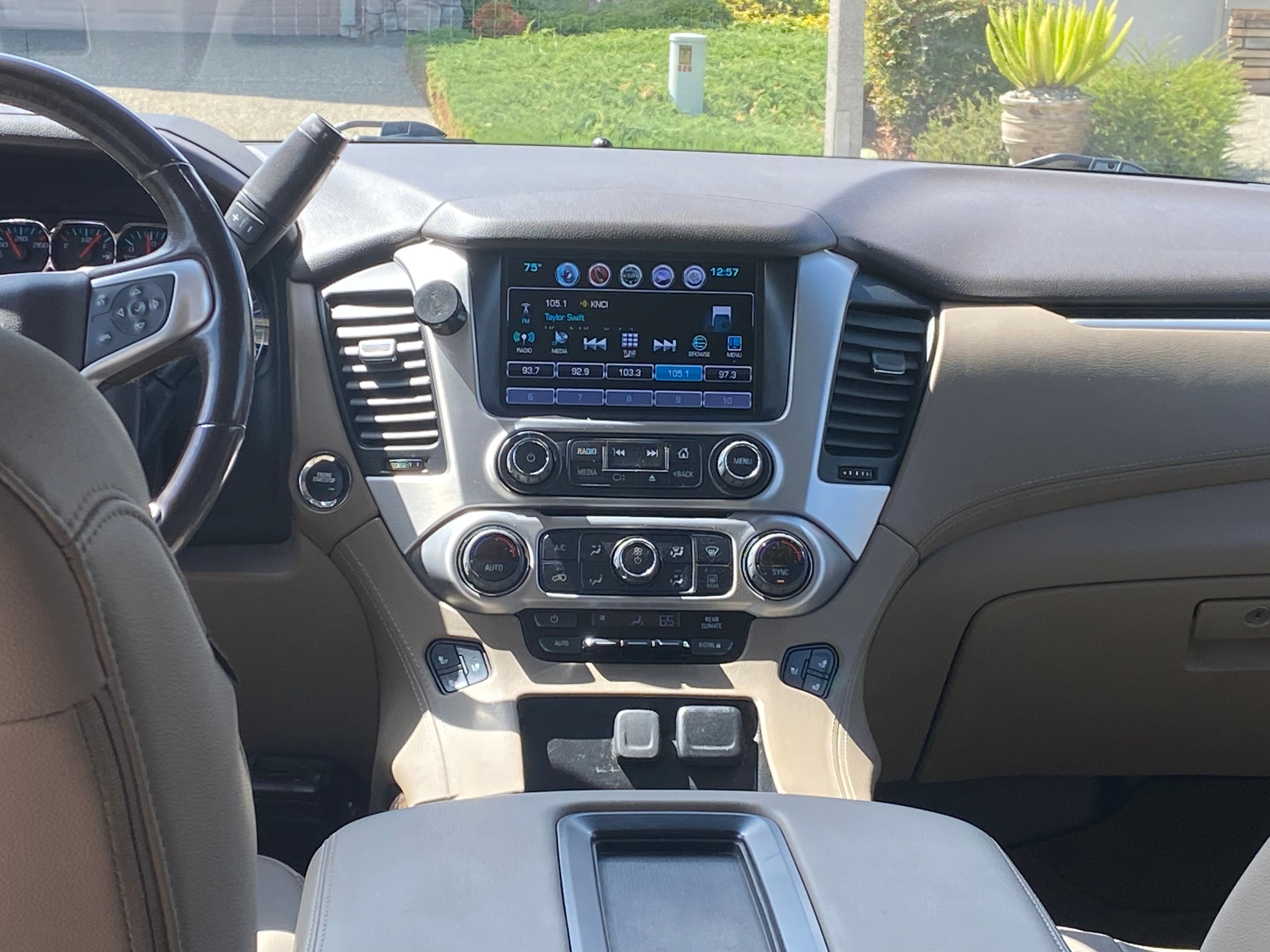Used 2018 GMC Yukon XL SLT w/ Open Road Package RWD image 16