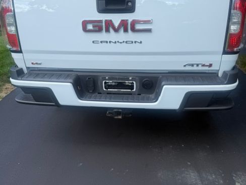 Used 2022 GMC Canyon AT4 AWD/4WD image 4