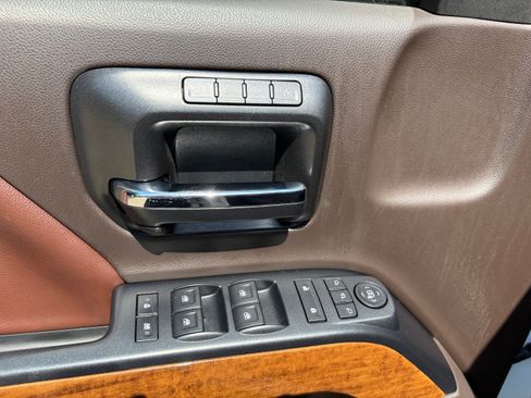 Used 2015 Chevrolet Silverado 2500 High Country AWD/4WD image 17