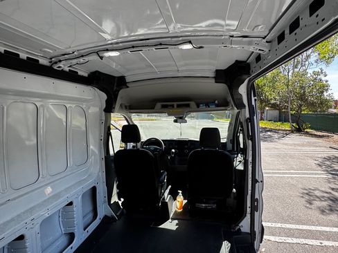 Used 2020 Ford Transit 250 Medium Roof RWD image 12