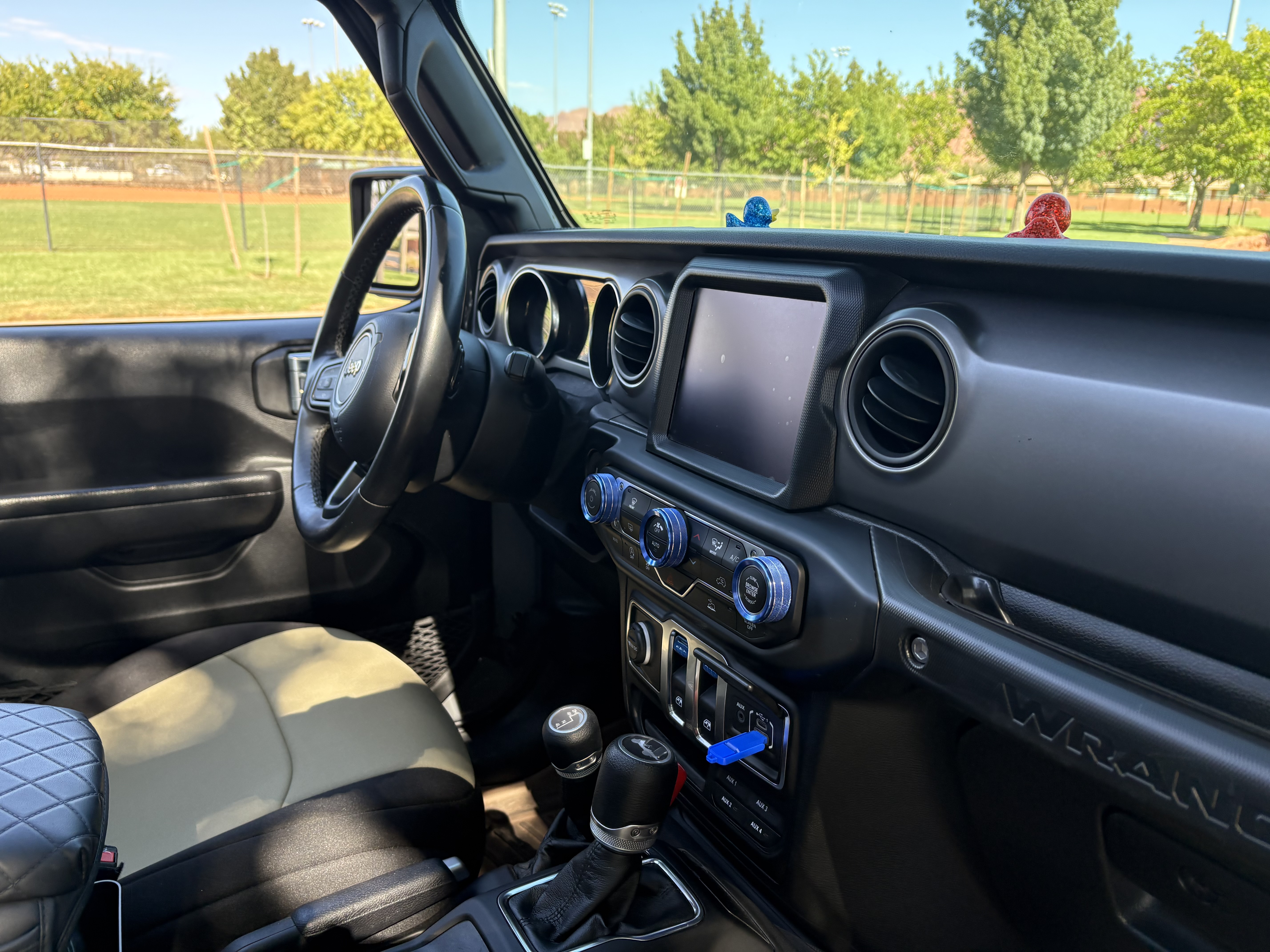Used 2021 Jeep Wrangler Sport AWD/4WD image 14