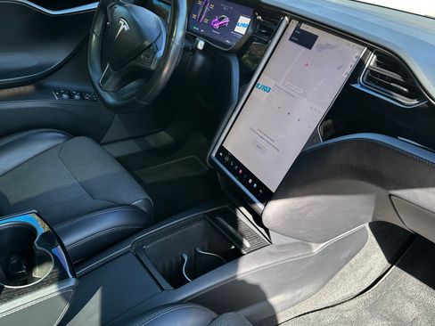 Used 2018 Tesla Model S P100D image 4