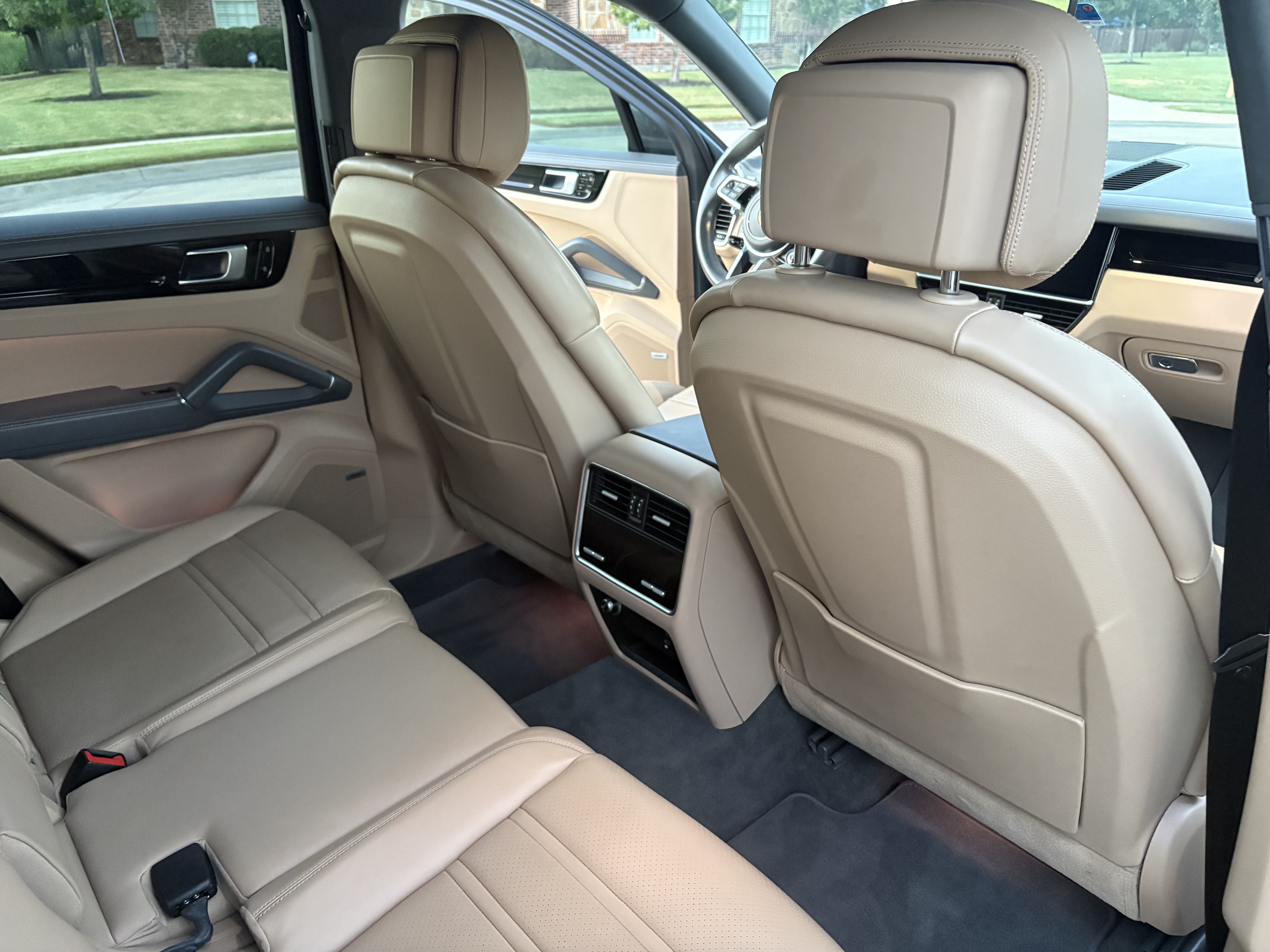 Used 2020 Porsche Cayenne S AWD/4WD image 21