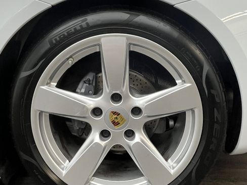 Used 2015 Porsche Cayman image 16