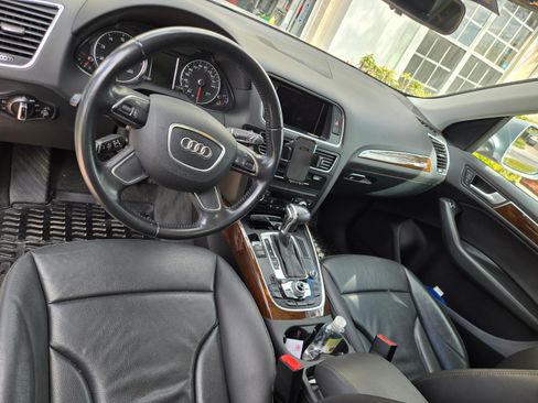 Used 2015 Audi Q5 2.0T Premium image 12