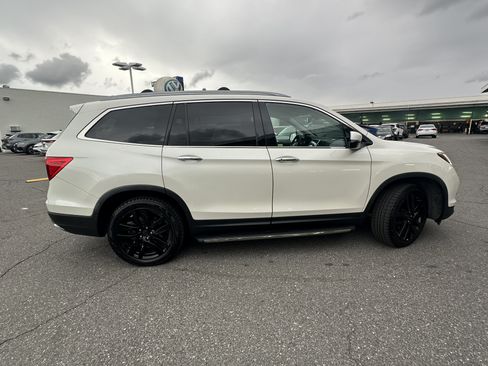 Used 2017 Honda Pilot Elite image 15