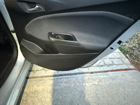 Used 2018 Chevrolet Cruze LT w/ LT Fleet Convenience Package image 16