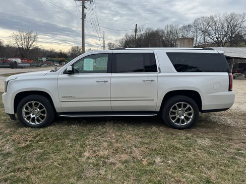 Used 2020 GMC Yukon XL Denali w/ Open Road Package image 5