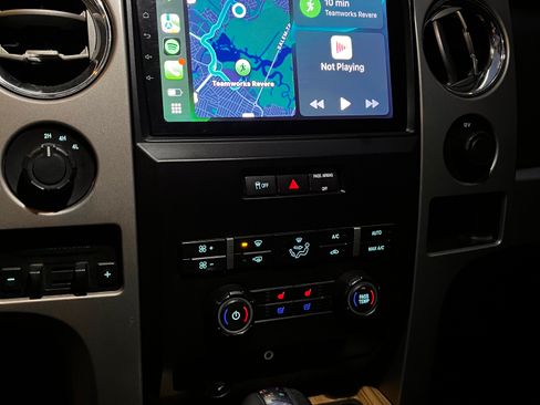 Used 2011 Ford F150 Lariat w/ Lariat Chrome Pkg image 8