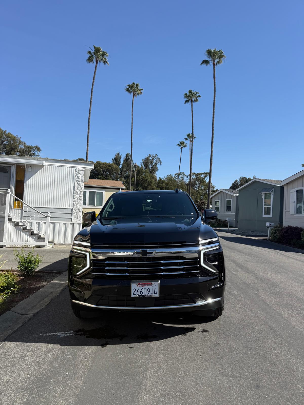 Used 2026 Chevrolet Suburban LT w/ LPO, Dark Essentials Package AWD/4WD image 8