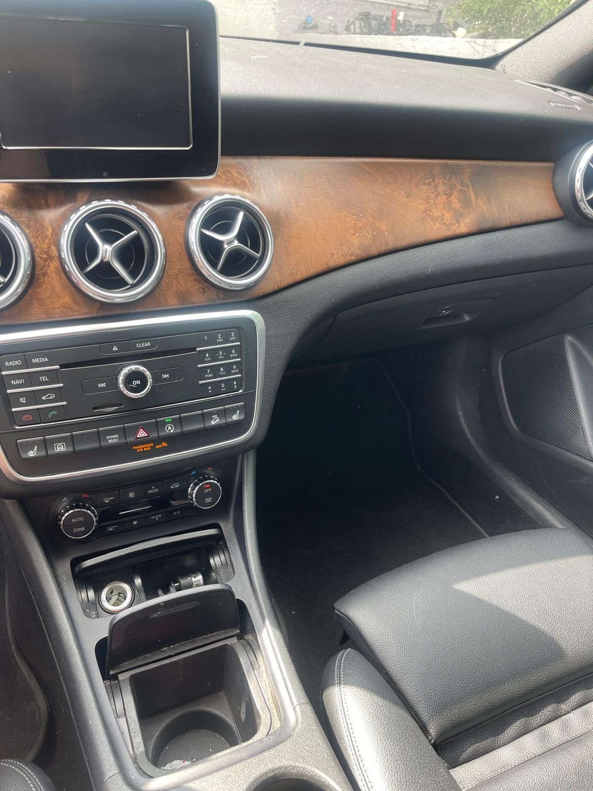 Used 2016 Mercedes-Benz GLA 250 4MATIC image 2