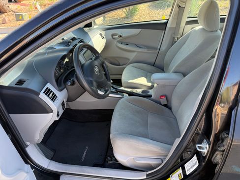 Used 2013 Toyota Corolla L image 15