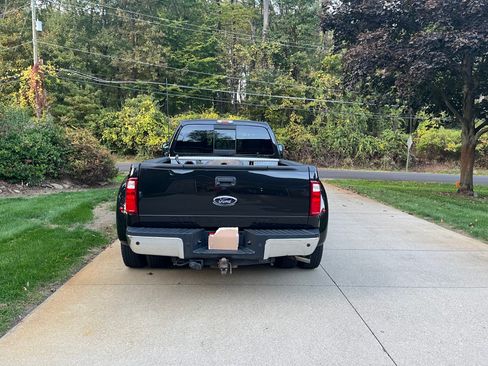 Used 2011 Ford F450 Lariat w/ Lariat Ultimate Pkg image 4