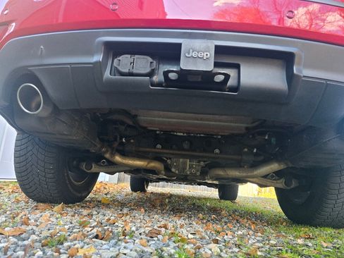 Used 2017 Jeep Grand Cherokee Trailhawk w/ Trailhawk Luxury Group image 17