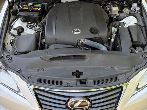 Used 2015 Lexus IS 250 w/ Navigation System Package image 16