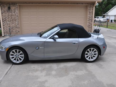 Used 2006 BMW Z4 3.0si image 2