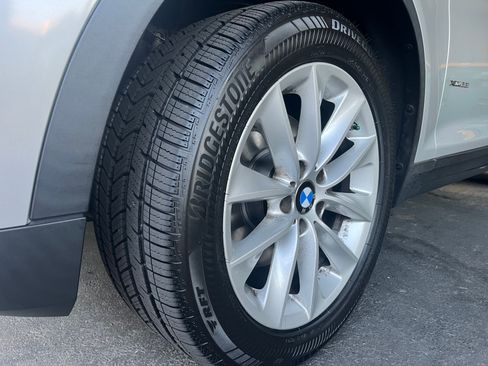 Used 2013 BMW X3 xDrive28i AWD/4WD image 9