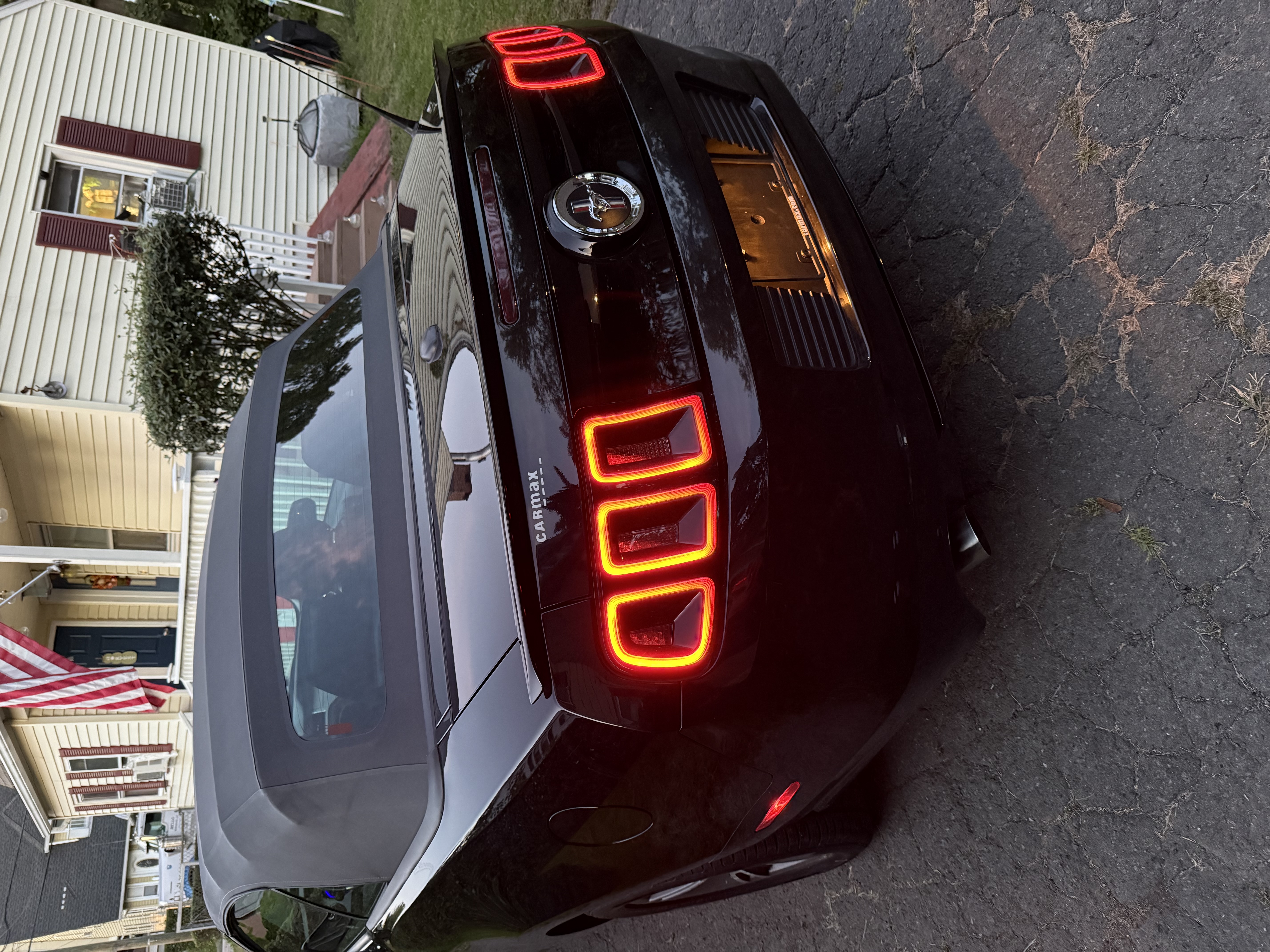 Used 2013 Ford Mustang Premium RWD image 2