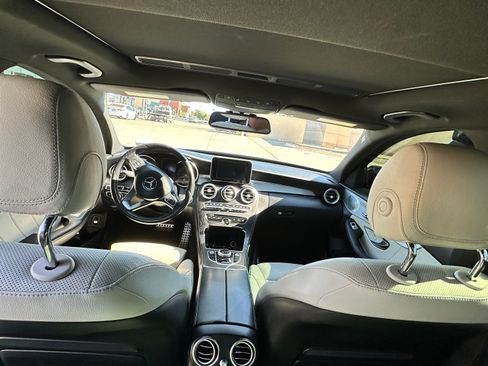 Used 2018 Mercedes-Benz C 300 4MATIC Sedan image 15