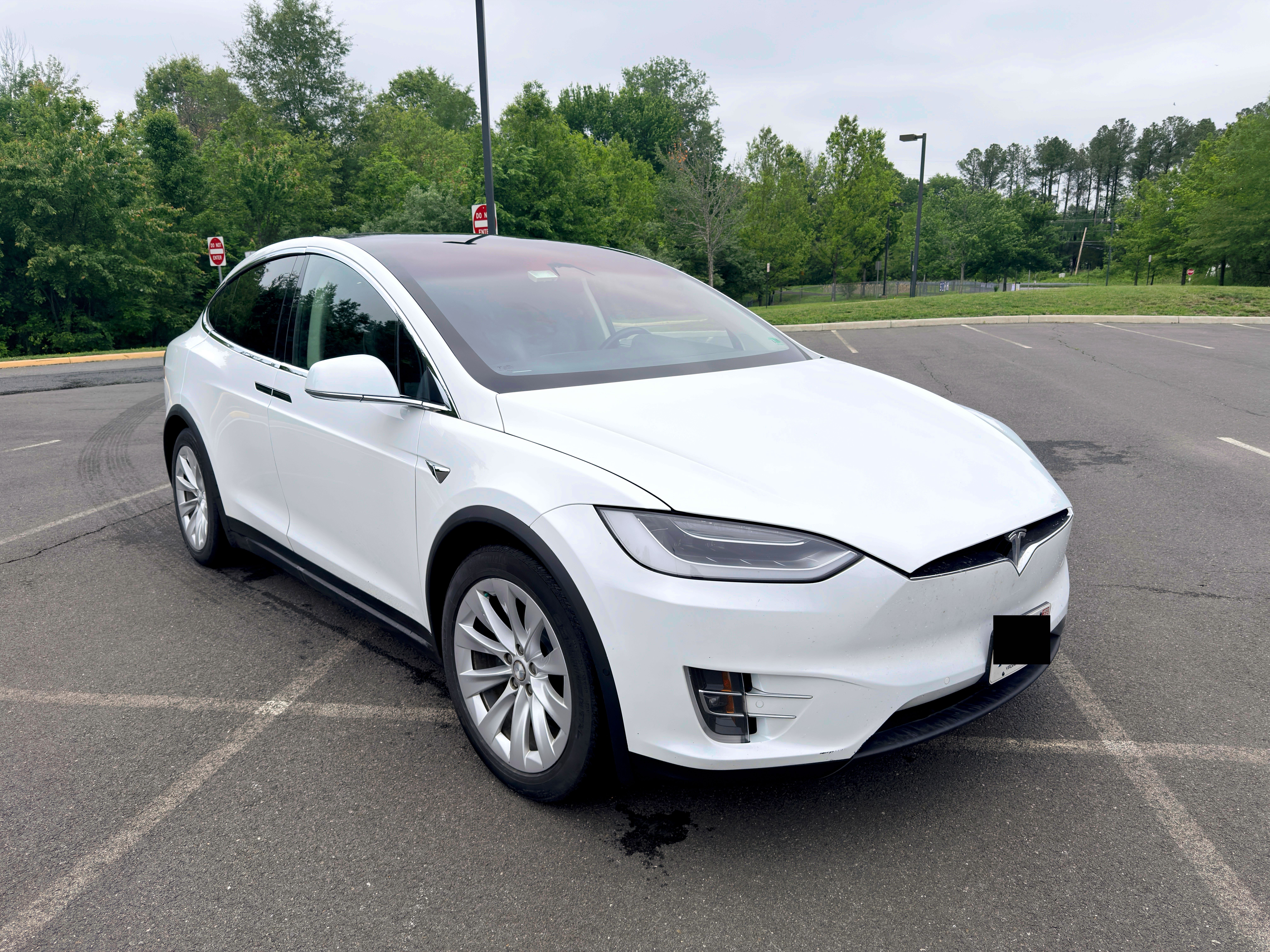 Used 2017 Tesla Model X 100D AWD/4WD image 1