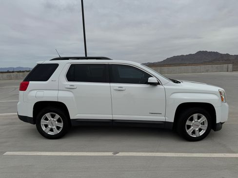Used 2012 GMC Terrain SLT w/ Cargo Package image 5