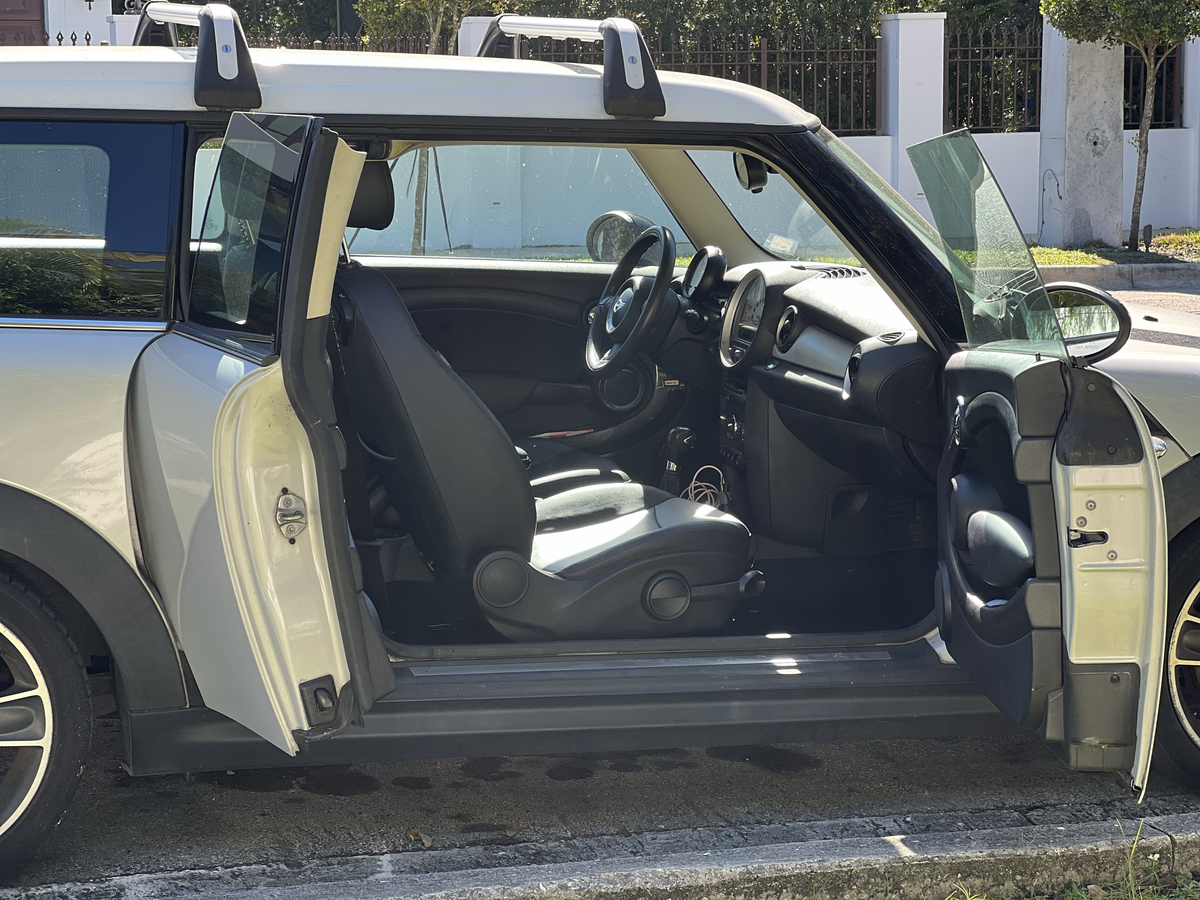 Used 2013 MINI Cooper Clubman FWD image 18