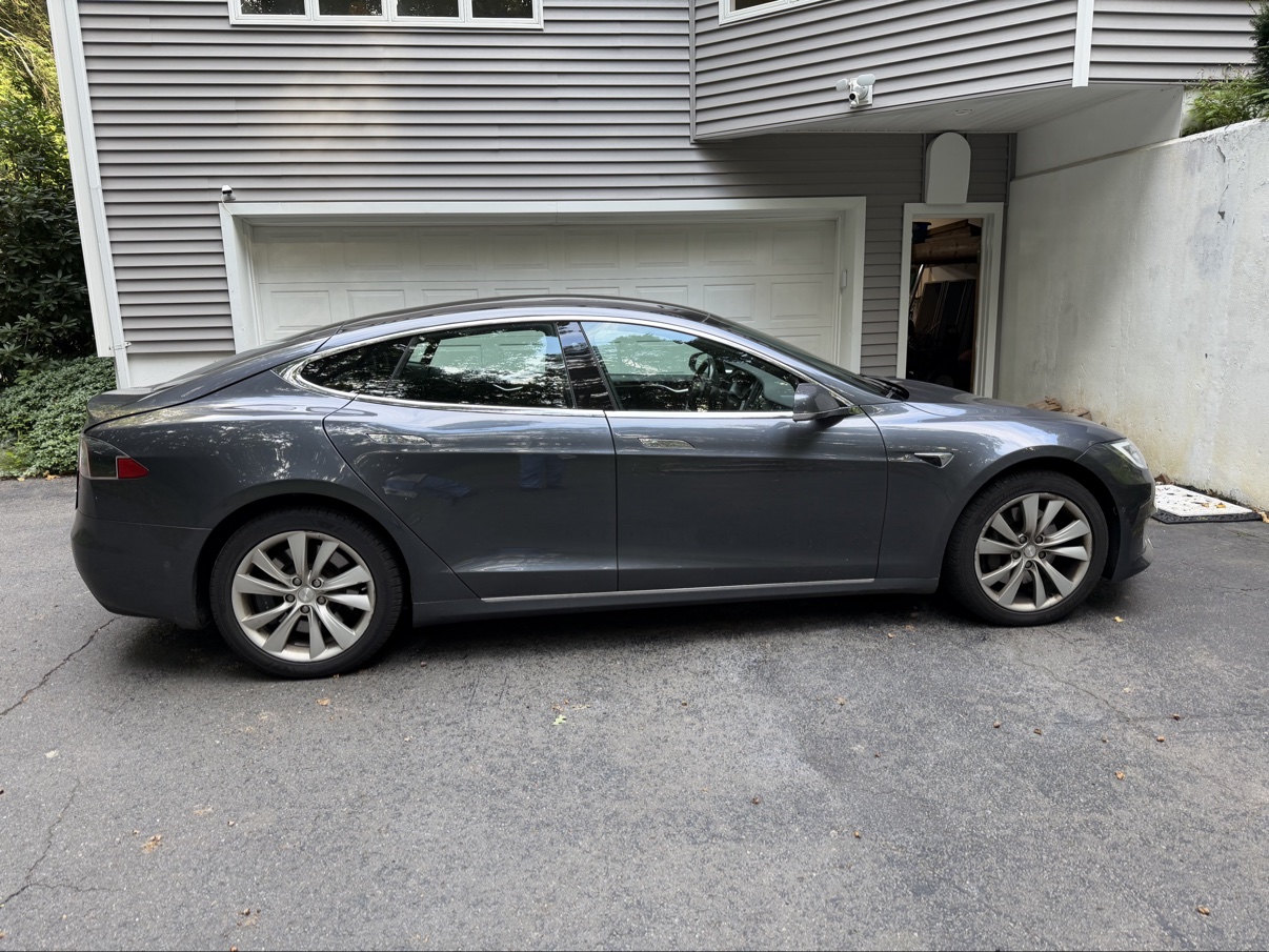 Used 2017 Tesla Model S 100D AWD/4WD image 4