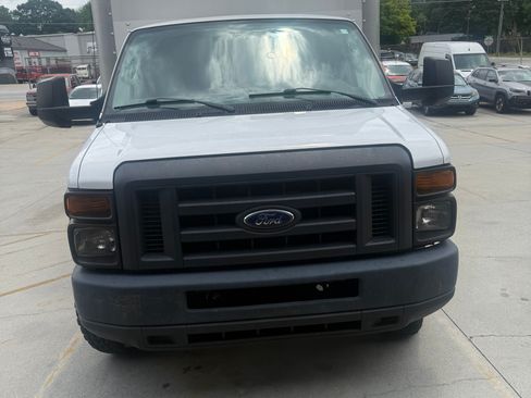 Used 2017 Ford E-350 and Econoline 350 Super Duty RWD image 1