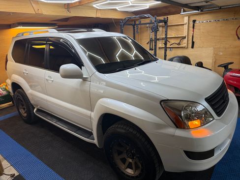 Used 2004 Lexus GX 470 AWD/4WD image 4
