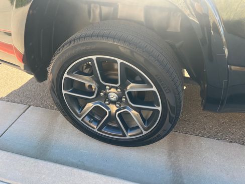 Used 2019 RAM 1500 Laramie image 11