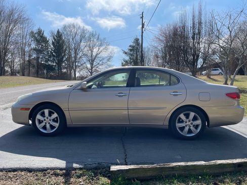 Used 2005 Lexus ES 330 image 2