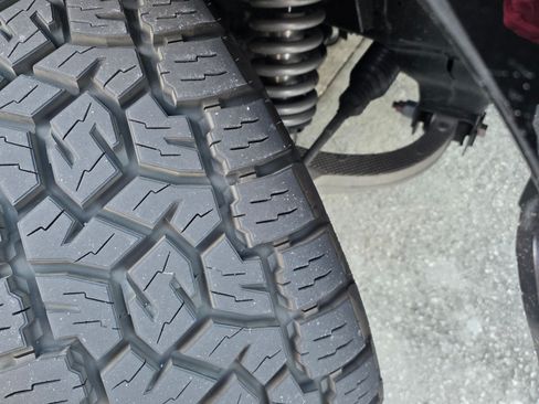 Used 2025 RAM 1500 Laramie w/ Night Edition image 18