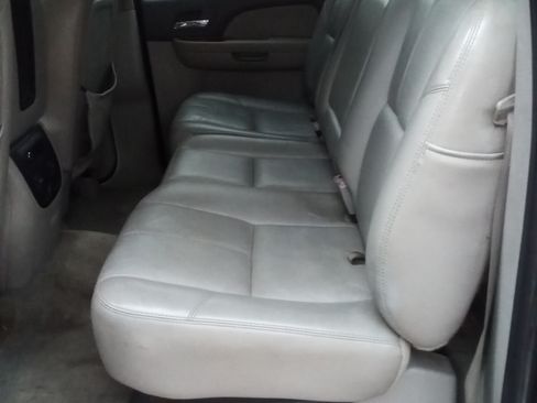 Used 2007 Chevrolet Avalanche LTZ w/ LTZ Preferred Equipment Group image 30