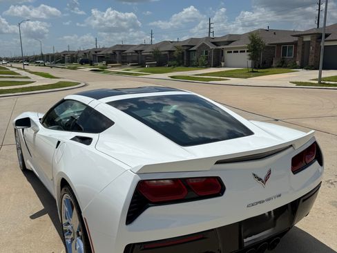 Used 2015 Chevrolet Corvette Stingray Coupe w/ 3LT Preferred Equipment Group image 15