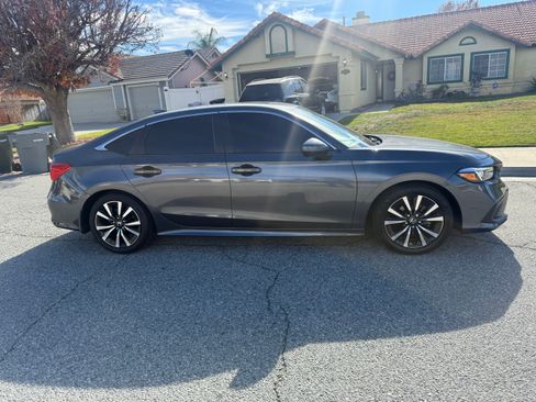 Used 2022 Honda Civic EX image 5