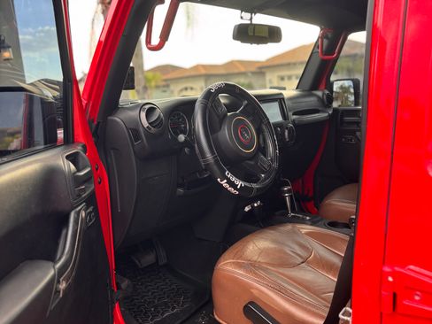 Used 2015 Jeep Wrangler Unlimited Sport w/ Quick Order Package 24S image 6