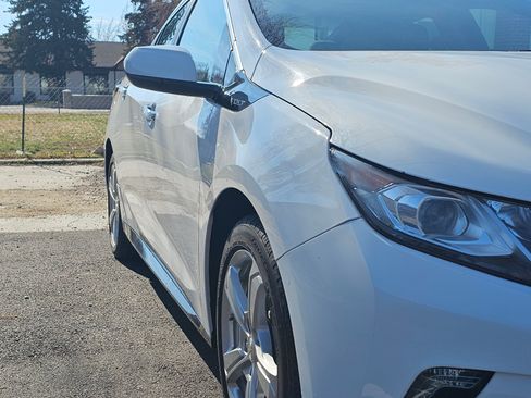 Used 2016 Chevrolet Volt LT image 8