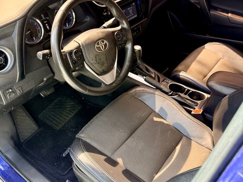 Used 2017 Toyota Corolla SE FWD image 13