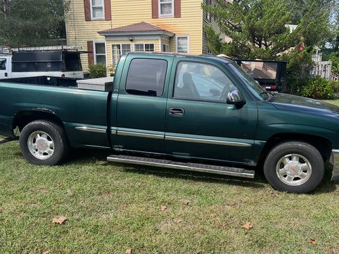 Used 2002 GMC Sierra 1500 2WD Extended Cab image 1