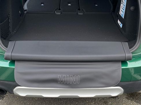 Used 2023 MINI Cooper Countryman SE w/ Storage Package image 11