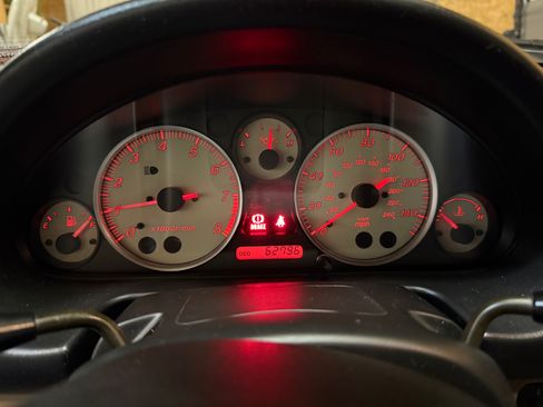 Used 2003 MAZDA MX-5 Miata image 24