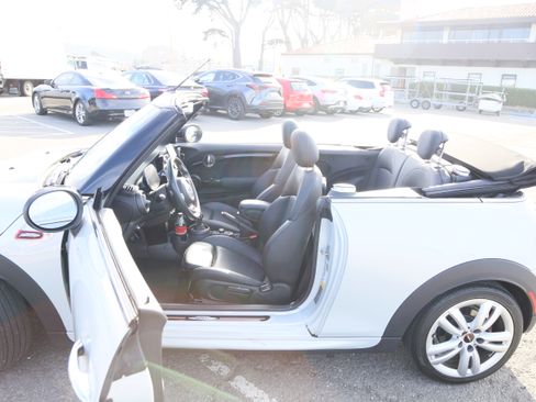 Used 2021 MINI Cooper John Cooper Works w/ 6.5" Touchscreen Package image 10