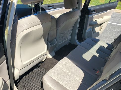 Used 2014 Subaru Legacy 2.5i Premium image 8