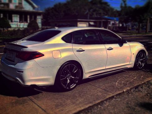 Used 2015 INFINITI Q70 L 5.6 image 4