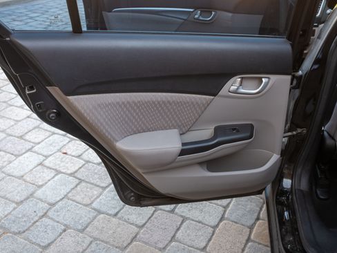 Used 2014 Honda Civic EX image 17