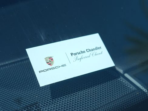 Used 2023 Porsche Cayenne Platinum Edition AWD/4WD image 16