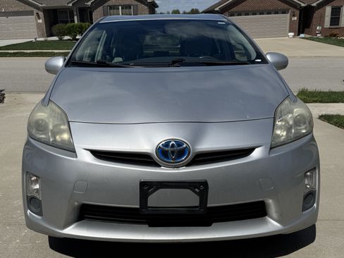 Used 2011 Toyota Prius Two image 2